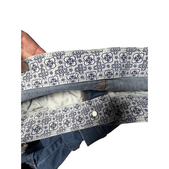 Wrangler 10 Medium Denim Shorts Floral Waistband Y2K Western Vibes - Picture 4 of 9